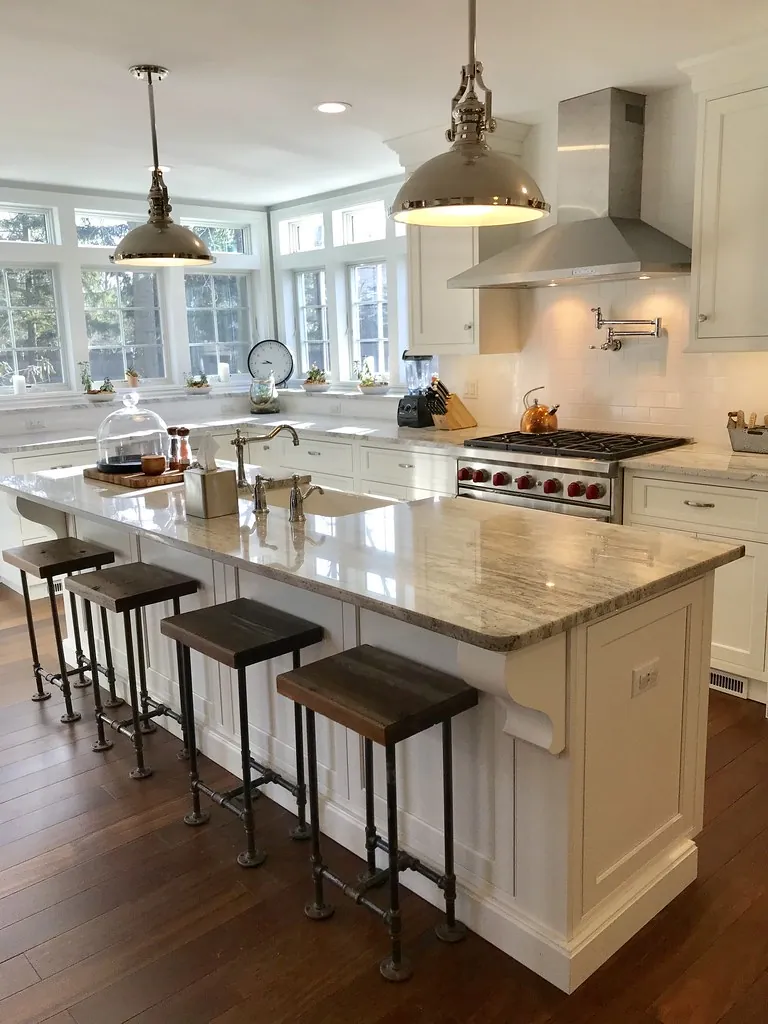 Cocina de diseño con isla central